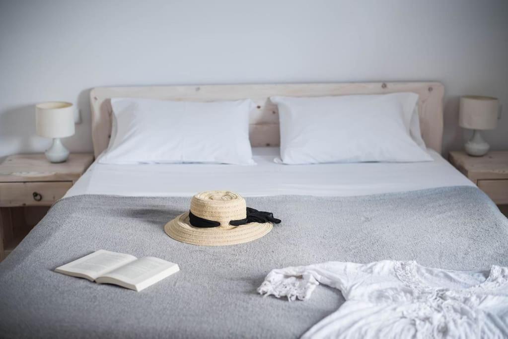 White Wave Villa, 3Min Walk From Beach Kamári Екстериор снимка